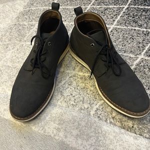 GOODFELLOW SHOES SIZE 9,5